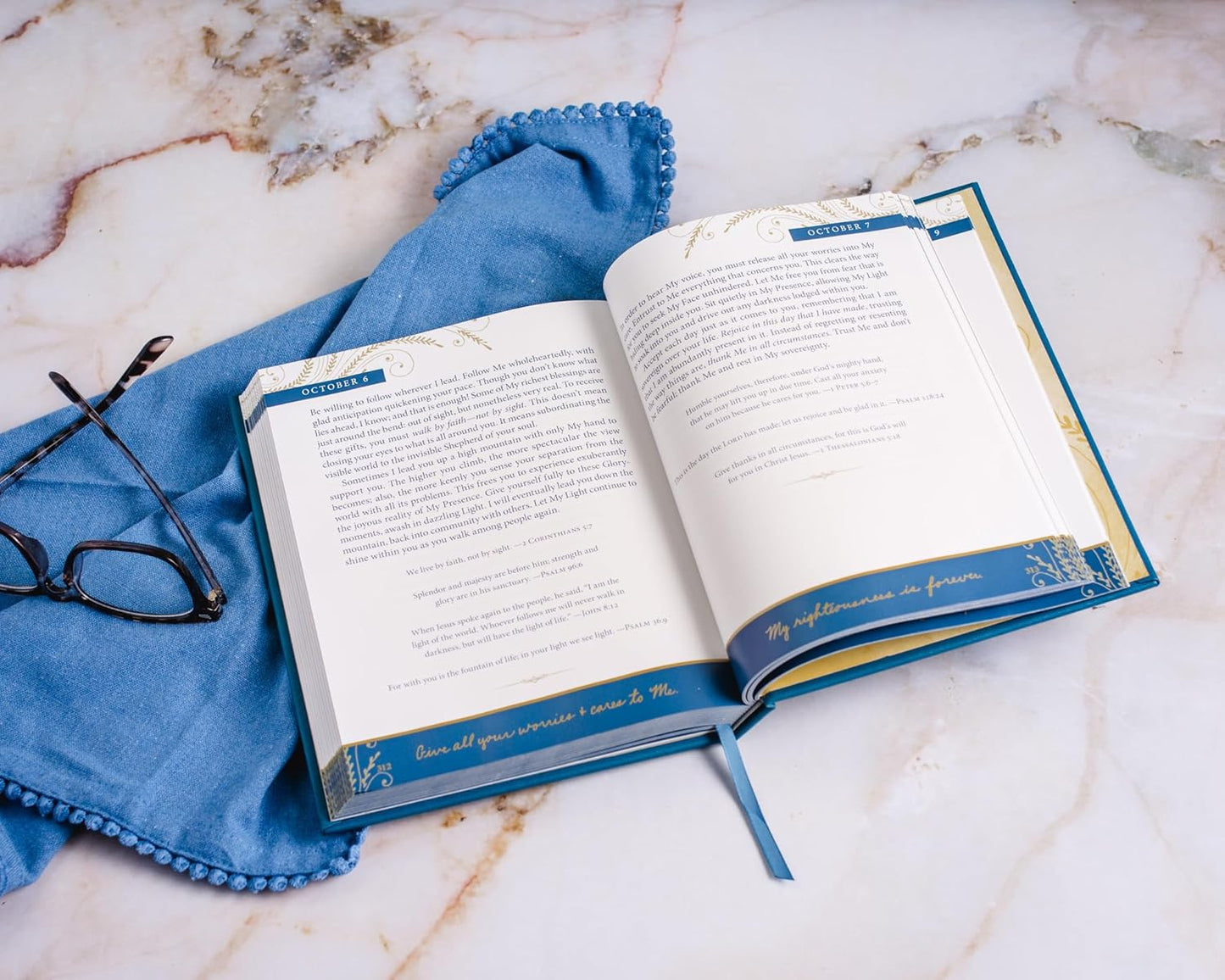 Jesus Calling –NEW– Commemorative Edition: Enjoying Peace in His Presence (A 365-Day Devotional, Includes 12 NEW Bonus Devotions and 12 Letters from the Author) Hardcover – October 1, 2024